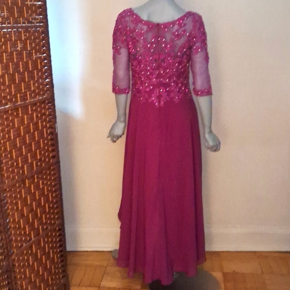 NWTO Evening Gown - Picture 5 of 8